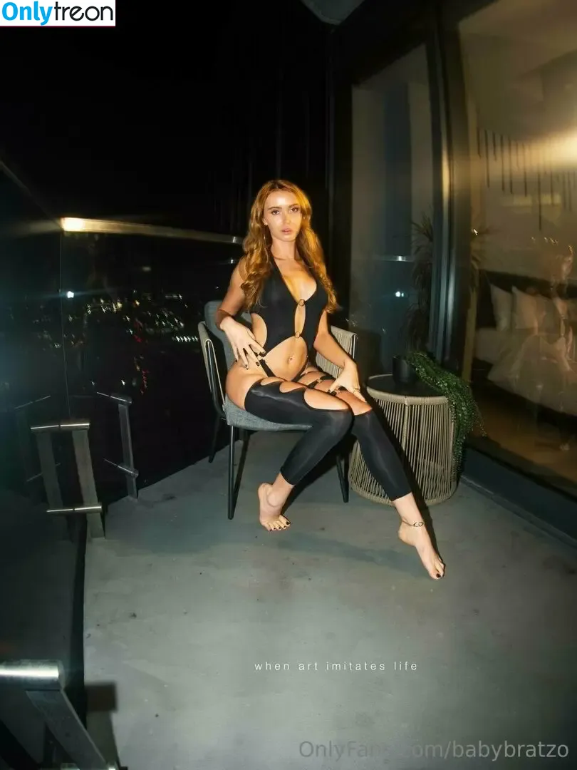 babybratzo nude photo #0022 (zoeyyluna)