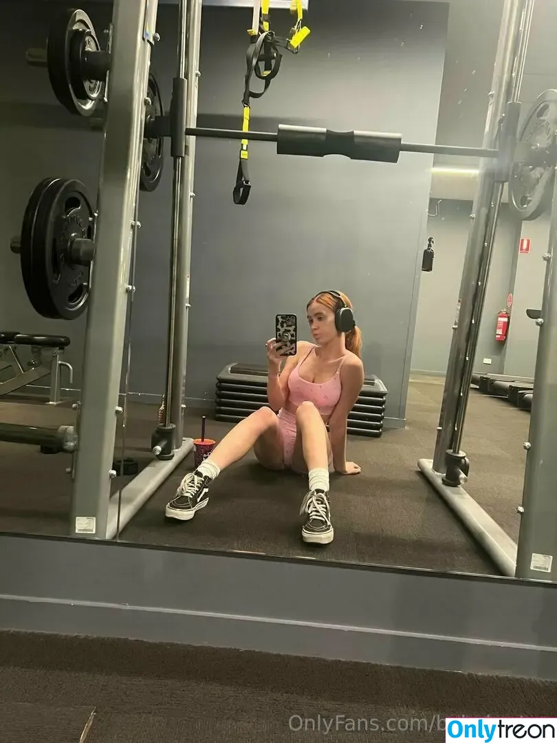 babybratzo nude photo #0038 (zoeyyluna)