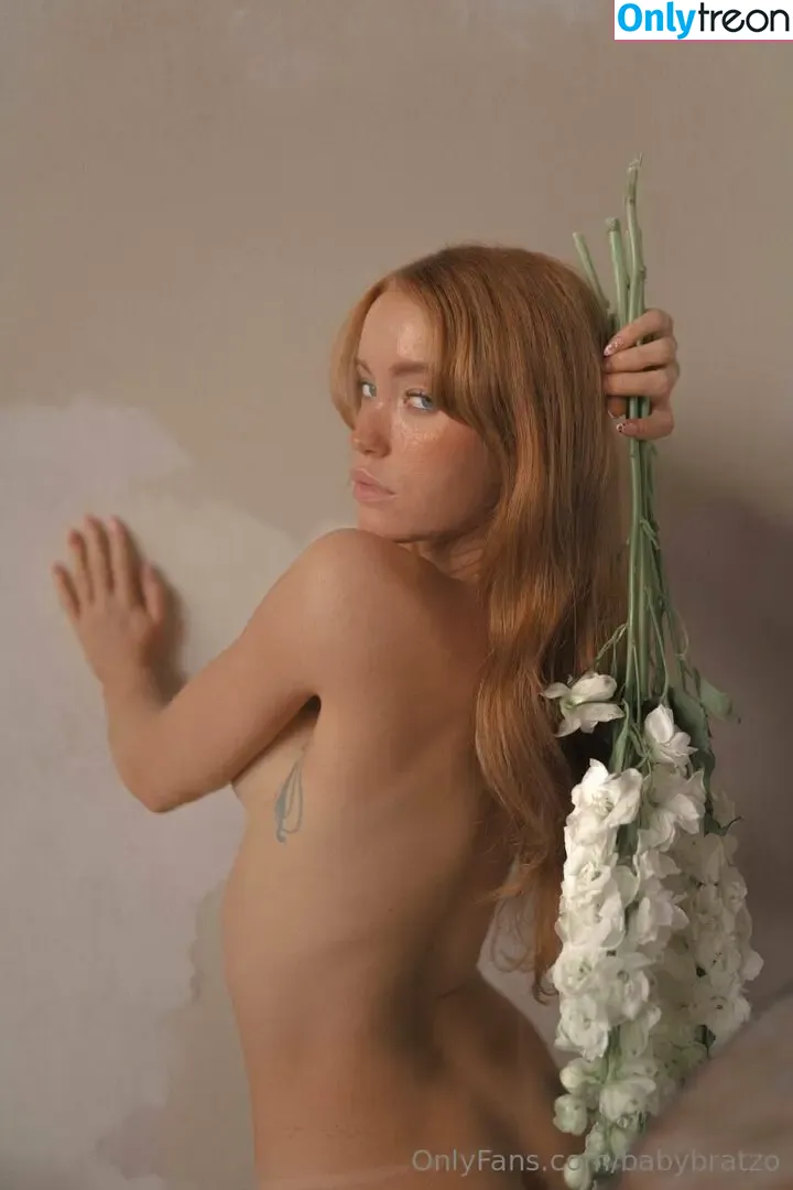 babybratzo nude photo #0092 (zoeyyluna)