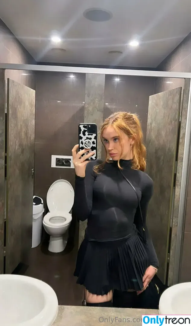 babybratzo nude photo #0114 (zoeyyluna)