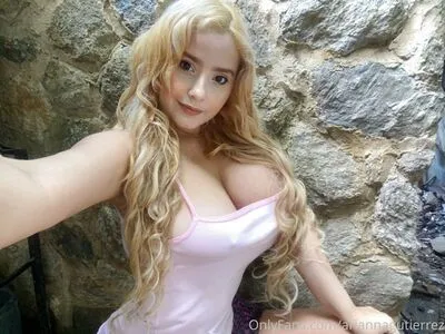 babycaroofficial / babycaro_2 nude photo #0005