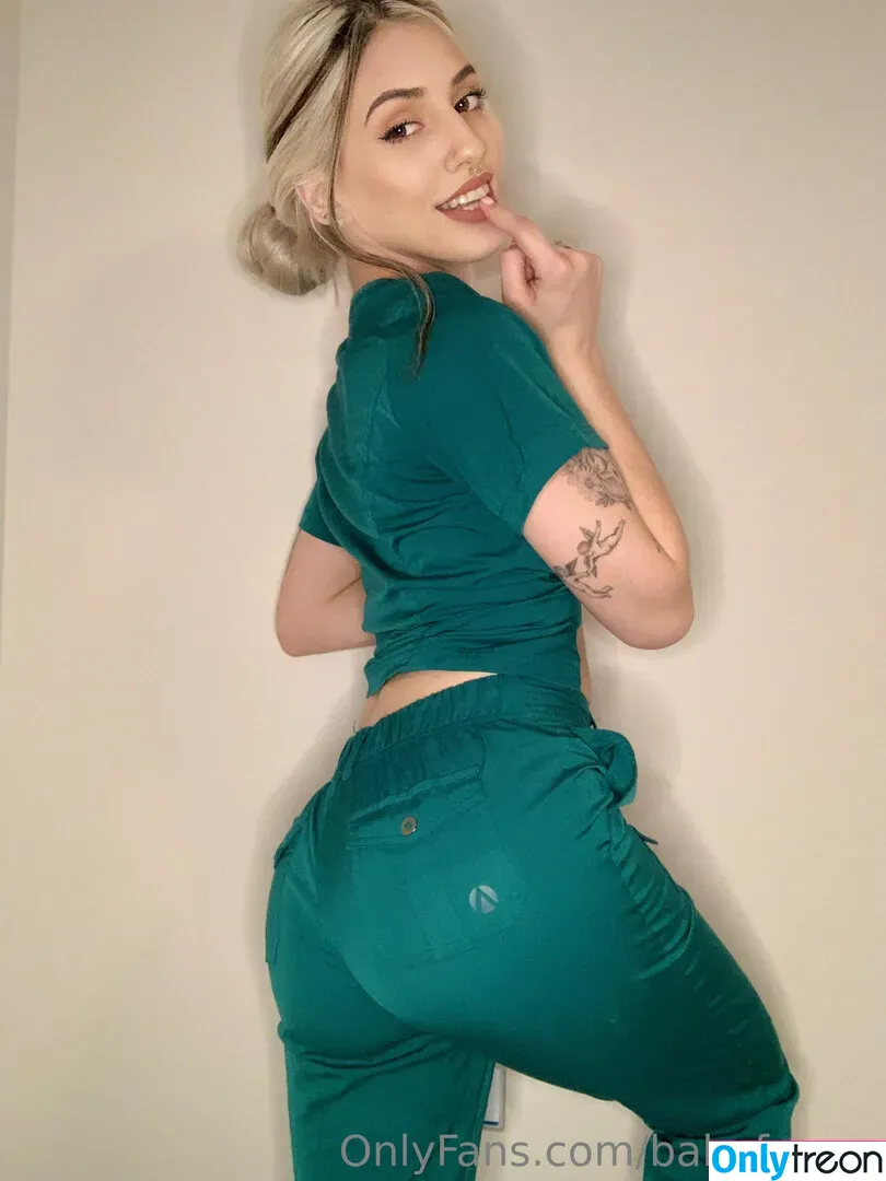 babyfawnx nude photo #0006 (babyfawnxo)