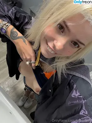 babyfooji / peachtot / peachtot.cosplay nude photo #3721