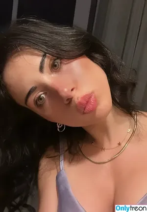 BabyGEM ASMR / BabygemASMR / babyyygem / cemre_inann nude photo #0009