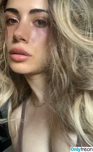 BabyGEM ASMR / BabygemASMR / babyyygem / cemre_inann nude photo #0010