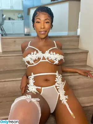 babygirlnaomii / babygirlnaomii._ nude photo #0593
