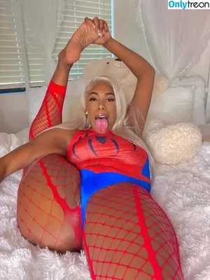 babygirlnaomii / babygirlnaomii._ nude photo #0602