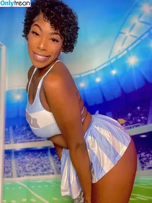 babygirlnaomii / babygirlnaomii._ nude photo #0717