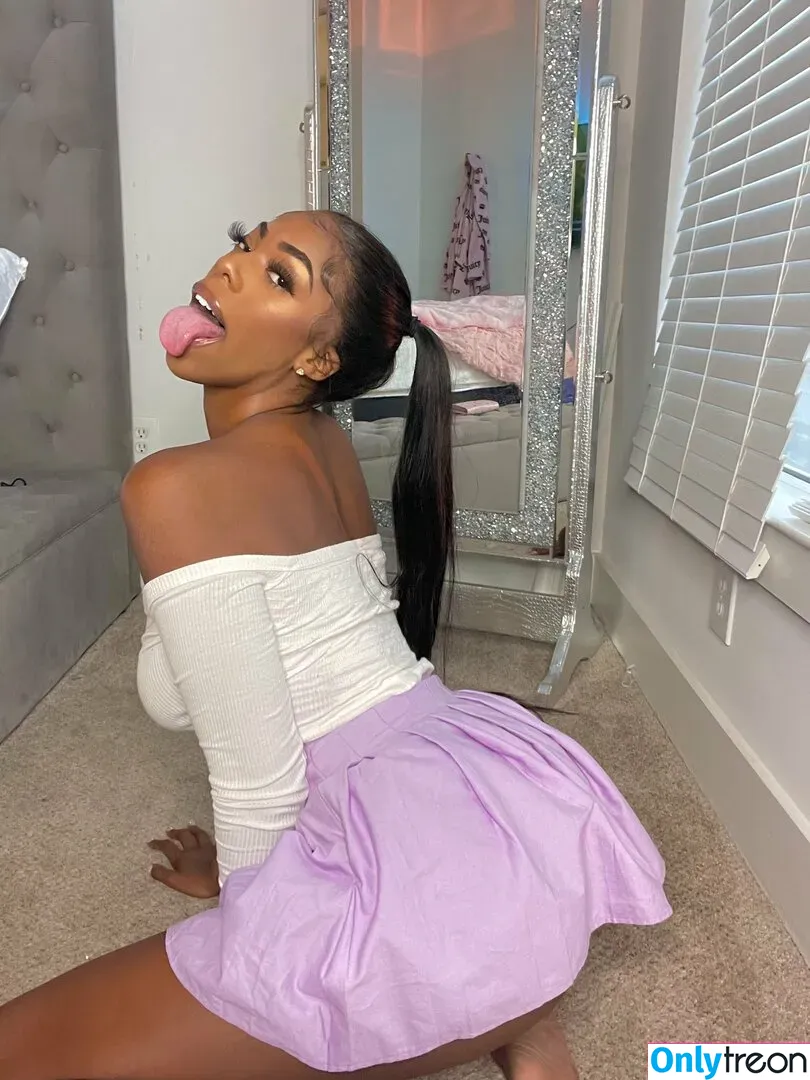 babygirlnaomii nude photo #0215 (babygirlnaomii._)