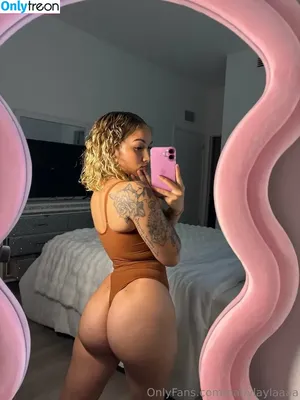 babylaylaaaa / babylaylaaaaa nude photo #0003