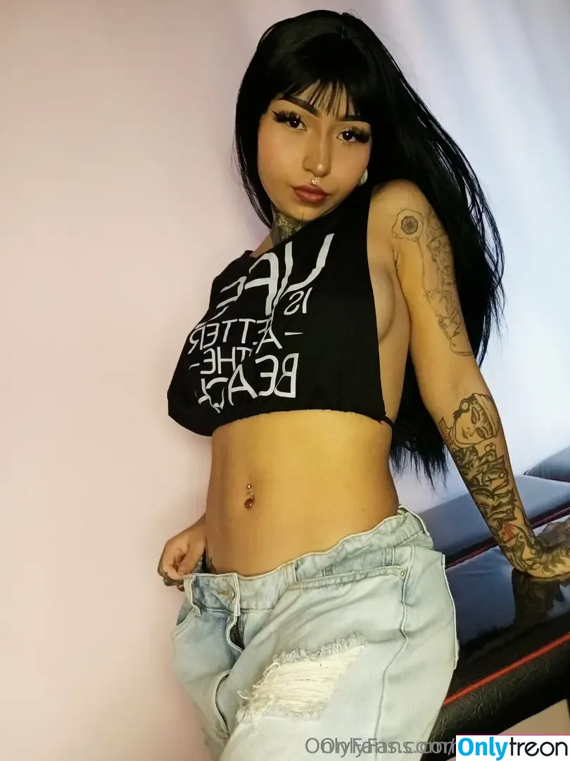 babyorne nude photo #0058 (babycornny)