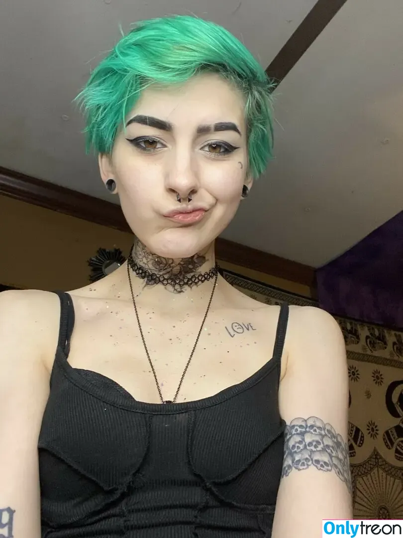 BabyPale nude photo #0002 (BabyPale228 / baby.pale / babypale228_ / babypale7)