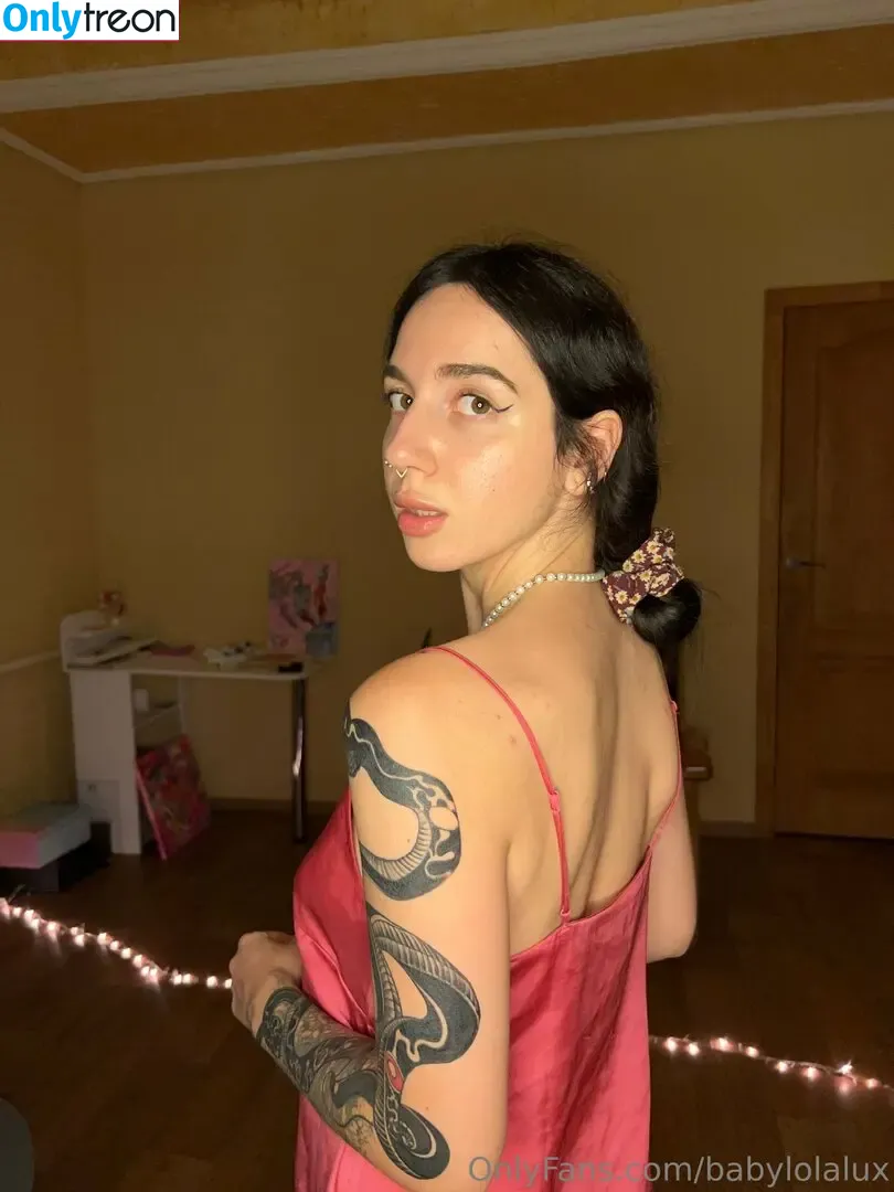 babysaralux nude photo #0011 (babysaralux)