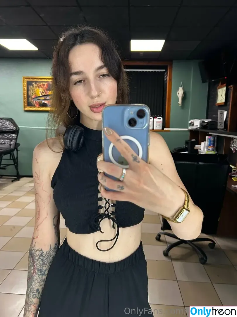 babysaralux nude photo #0016 (babysaralux)