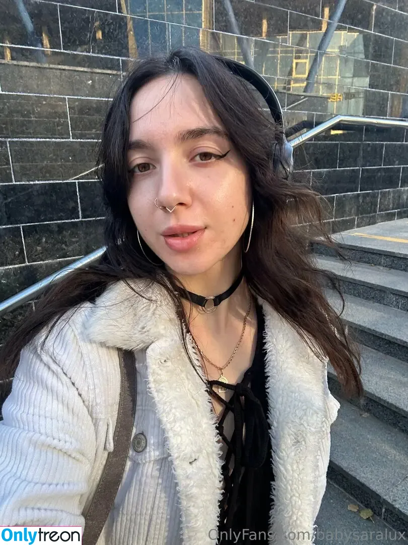 babysaralux nude photo #0039 (babysaralux)