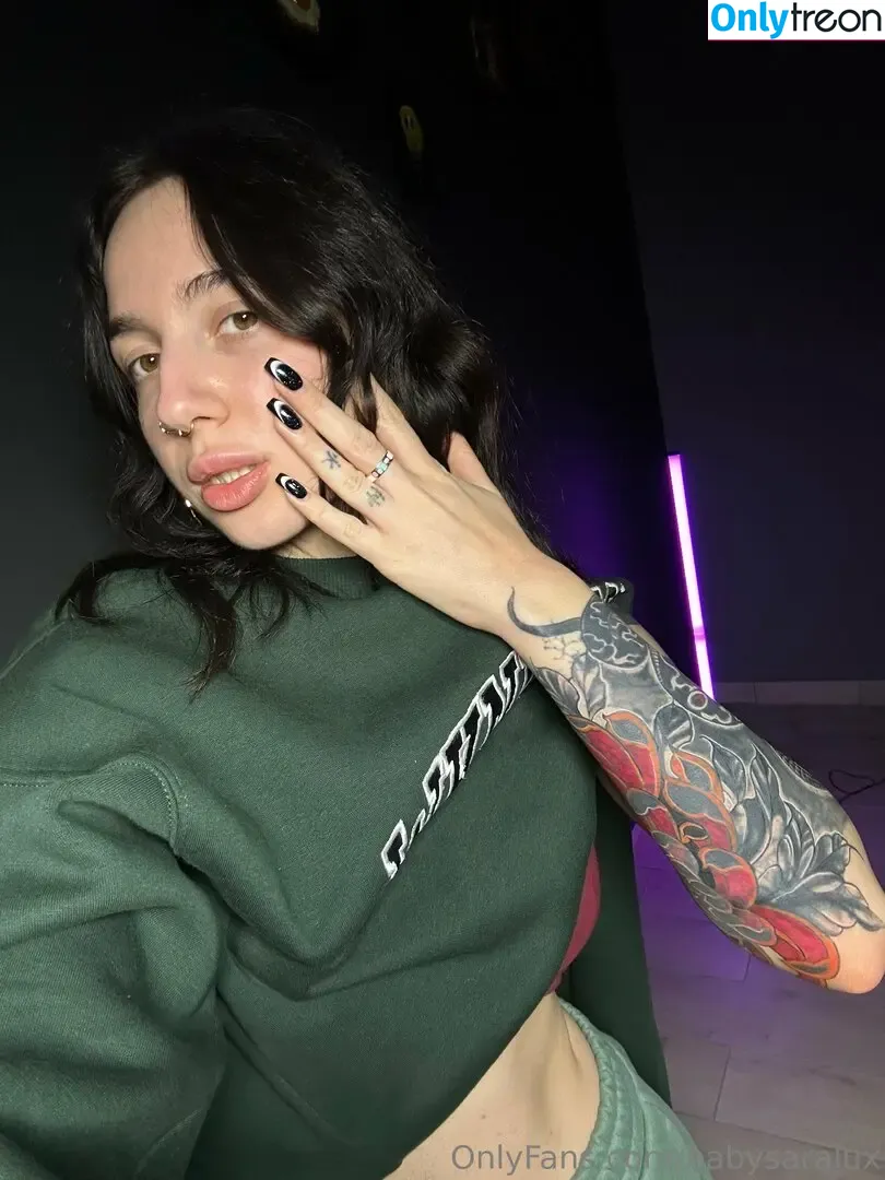 babysaralux nude photo #0059 (babysaralux)