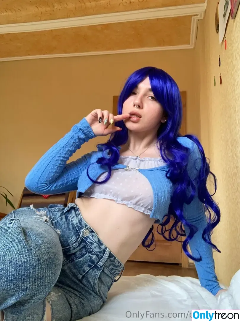 babysaralux nude photo #0072 (babysaralux)