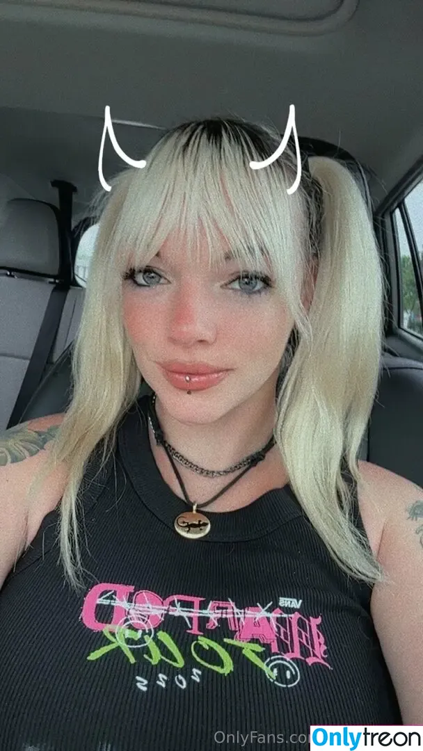 babyybluue nude photo #0149 (babyybluue)