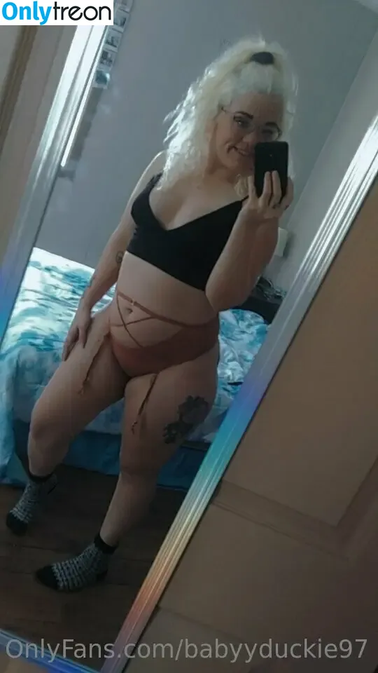 babyyduckie97 nude photo #0002 (babyyduckie97)