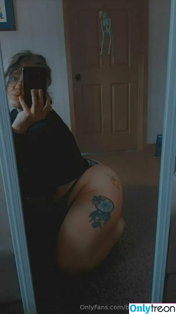 babyyduckie97 nude photo #0042 (babyyduckie97)