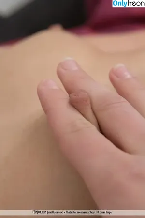  nude photo #0009