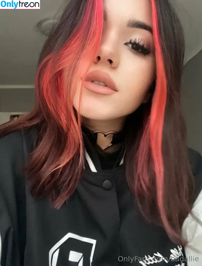 badallie nude photo #0010 (badallie_)