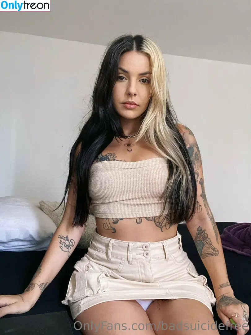badbsui nude photo #0003 (badbsui)