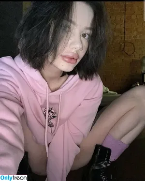 Baddiekatty / Katrin_Lovato_ / baddiemaddy / cherryberryrush / cherryrush / molly_onemoon nude photo #0001