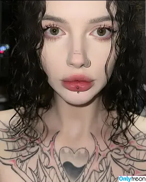 Baddiekatty / Katrin_Lovato_ / baddiemaddy / cherryberryrush / cherryrush / molly_onemoon nude photo #0003