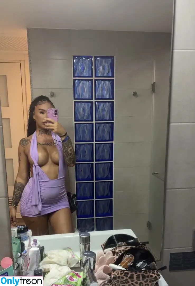 badgalamii nude photo #0022 (Ames / badgalames / officialamyburton)
