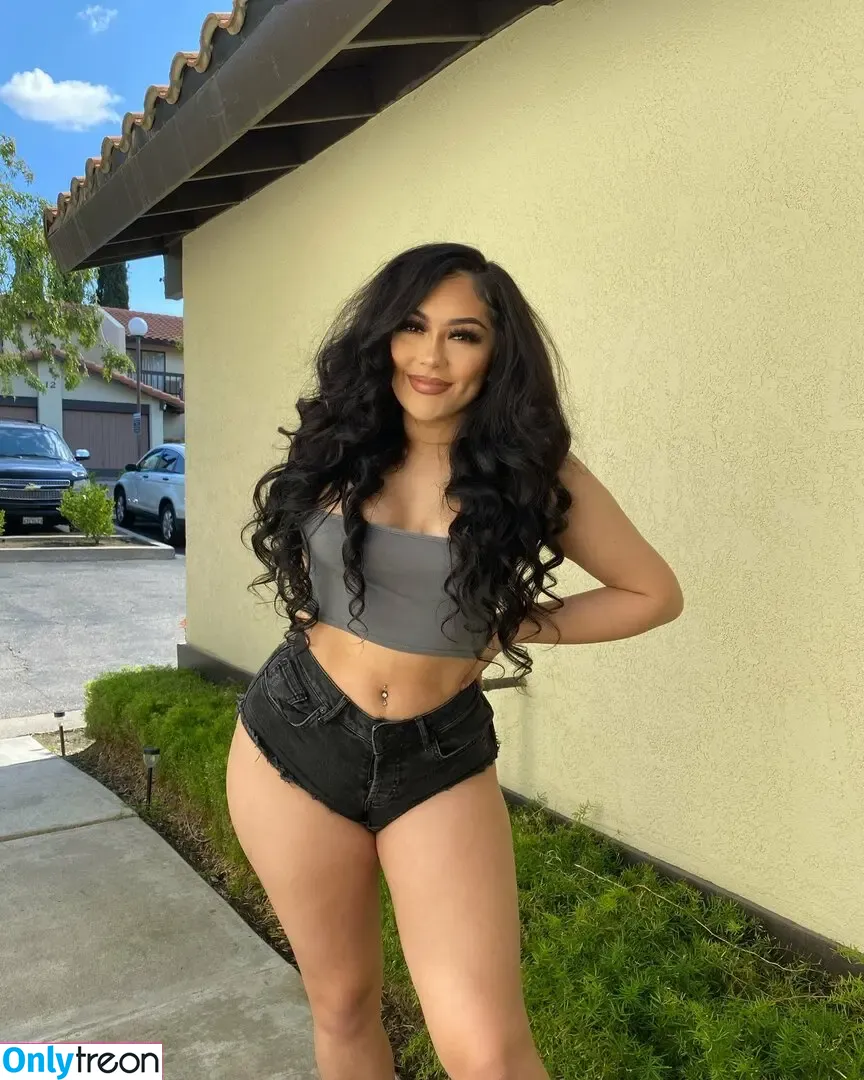 badgirlal nude photo #0006 (AlllyGator_ / Ally Hillard / alllllss_)