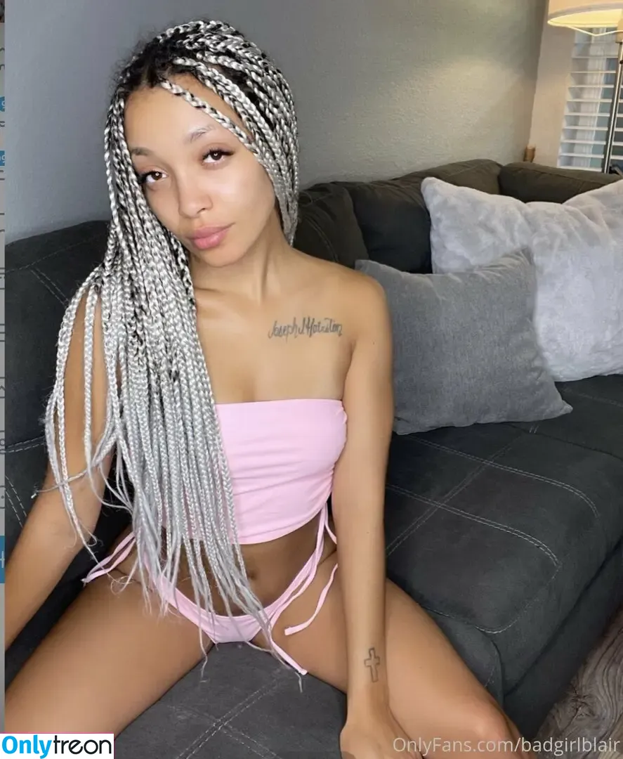 badgirlblairr nude photo #0038 (badgirlblairr)