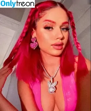 Badmómzjay / badmomzjay nude photo #0009