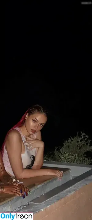 Badmómzjay / badmomzjay nude photo #0073