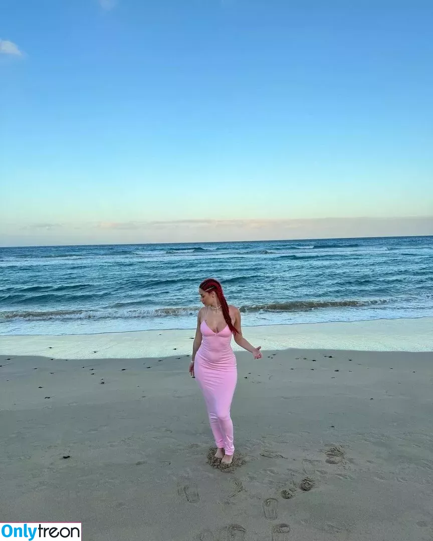 badmomzjay nude photo #0193 (badmomzjay)