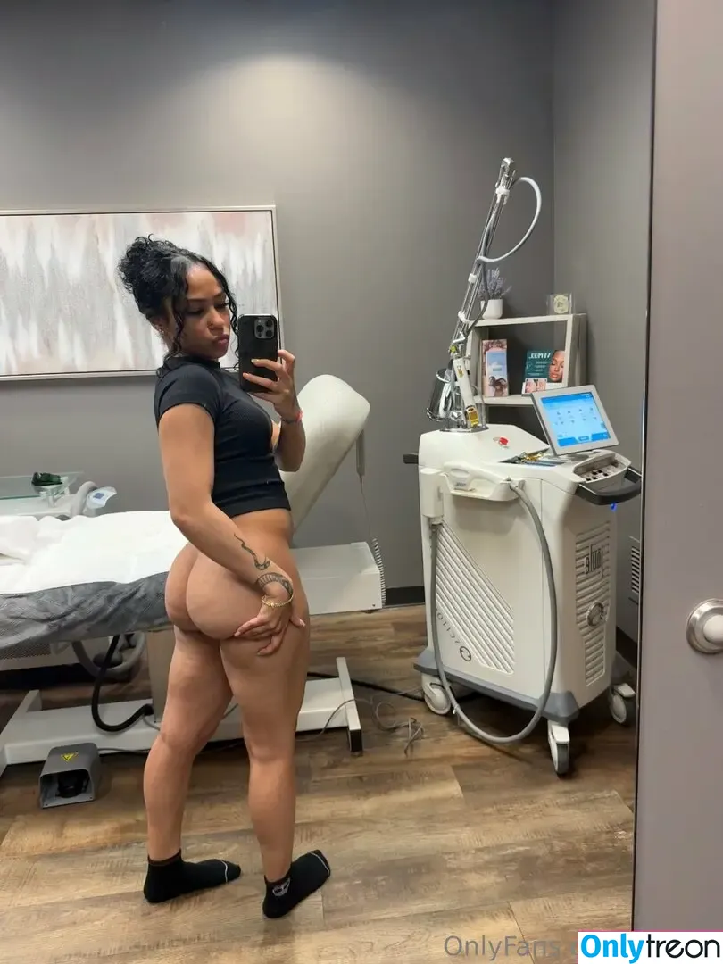 Baecia nude photo #0051 (Curly Sosa / Thecurlysosa)