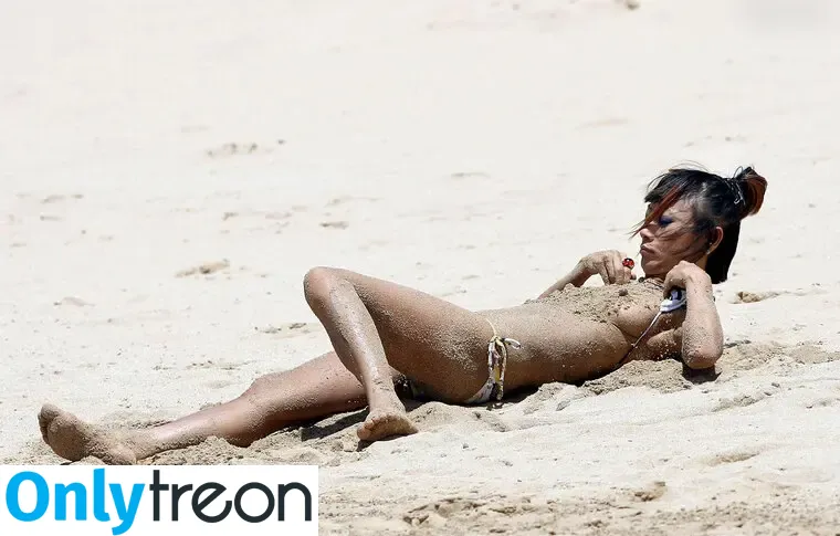 Bai Ling nude photo #0450 (iambailing)