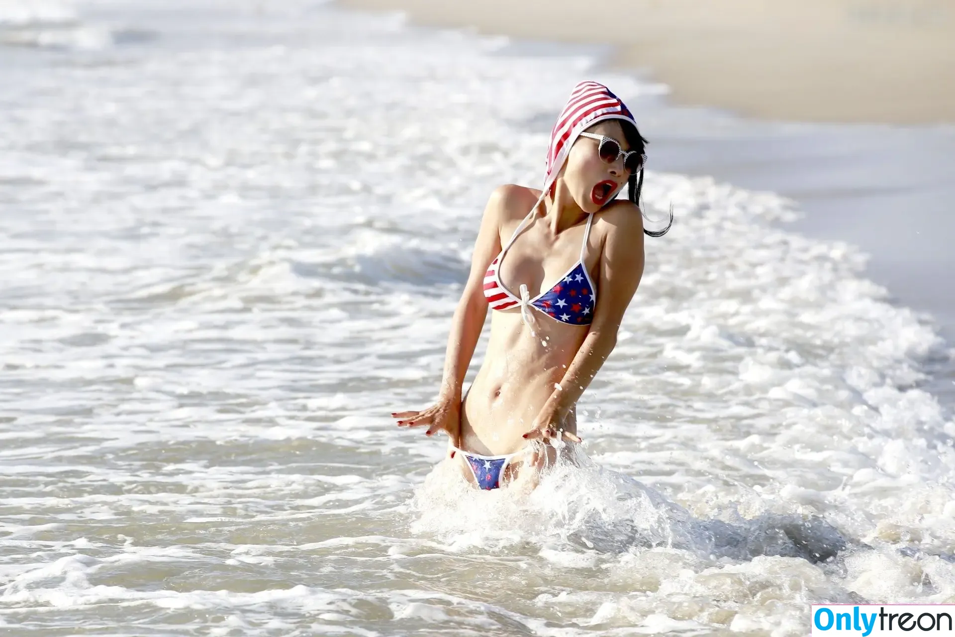 Bai Ling nude photo #0463 (iambailing)