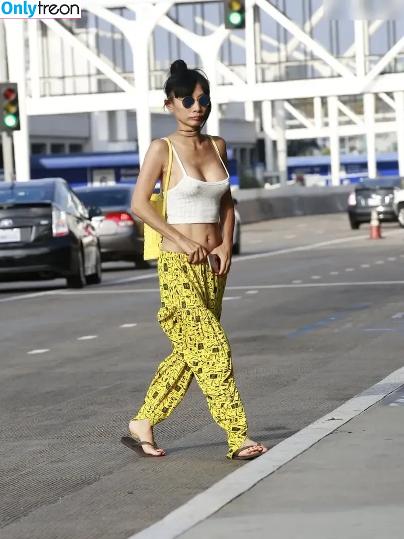 Bai Ling nude photo #0630 (iambailing)