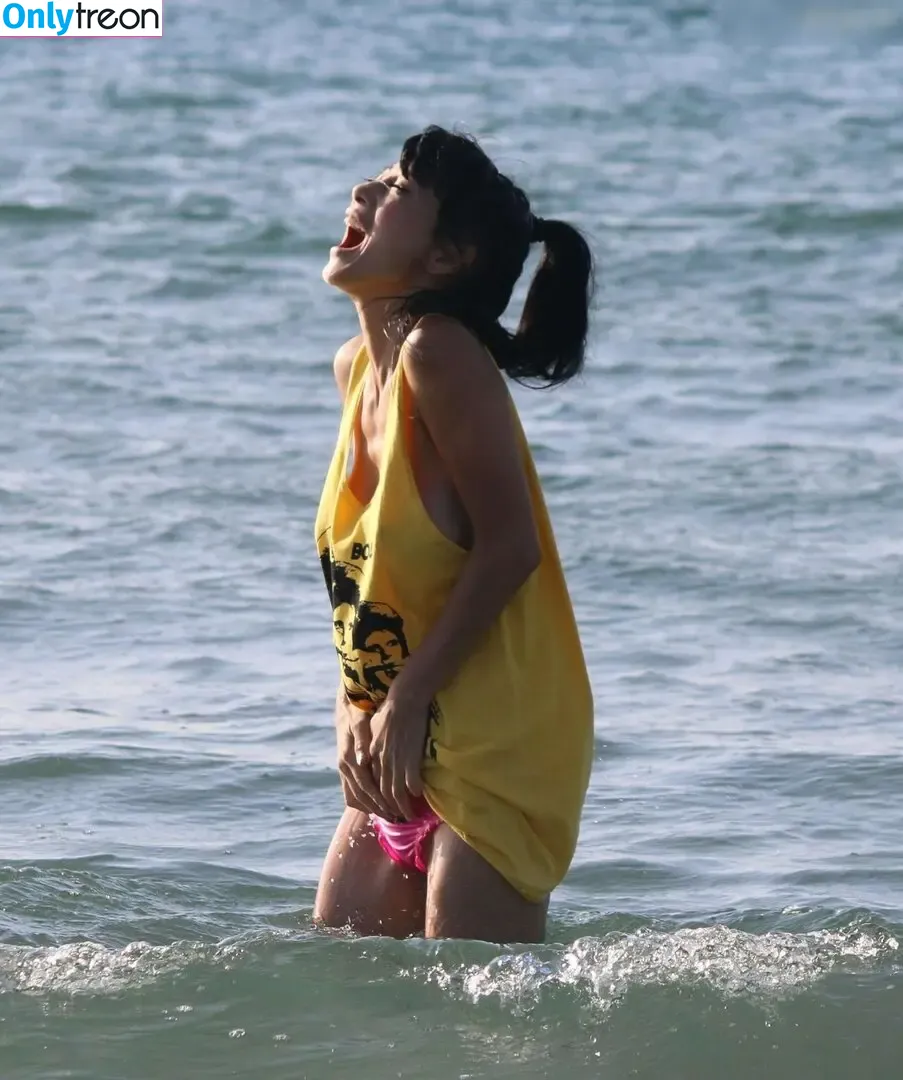 Bai Ling nude photo #0804 (iambailing)