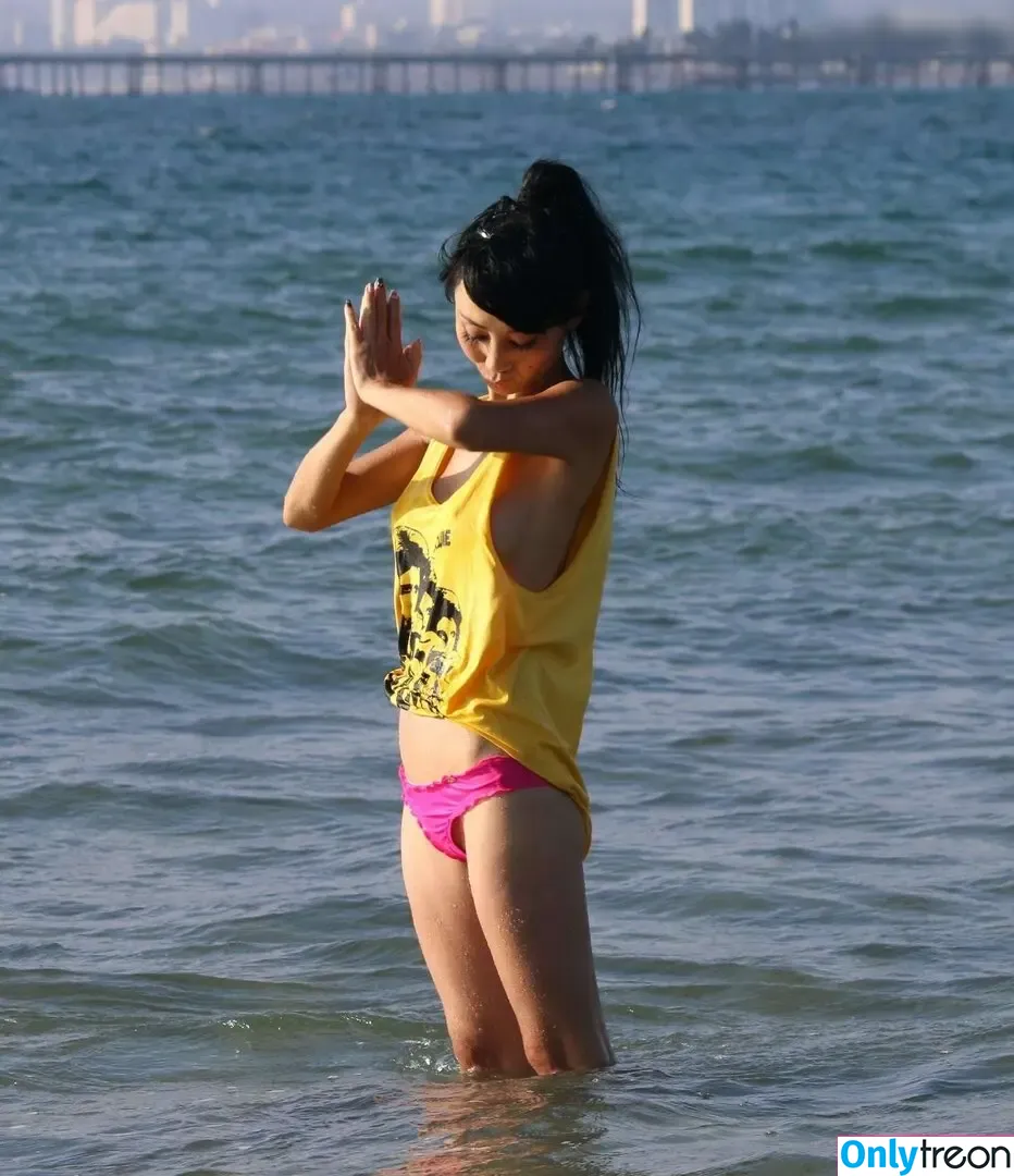Bai Ling nude photo #0808 (iambailing)