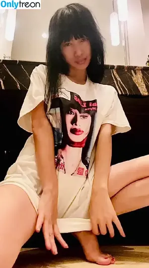 Bai Ling / iambailing nude photo #1040