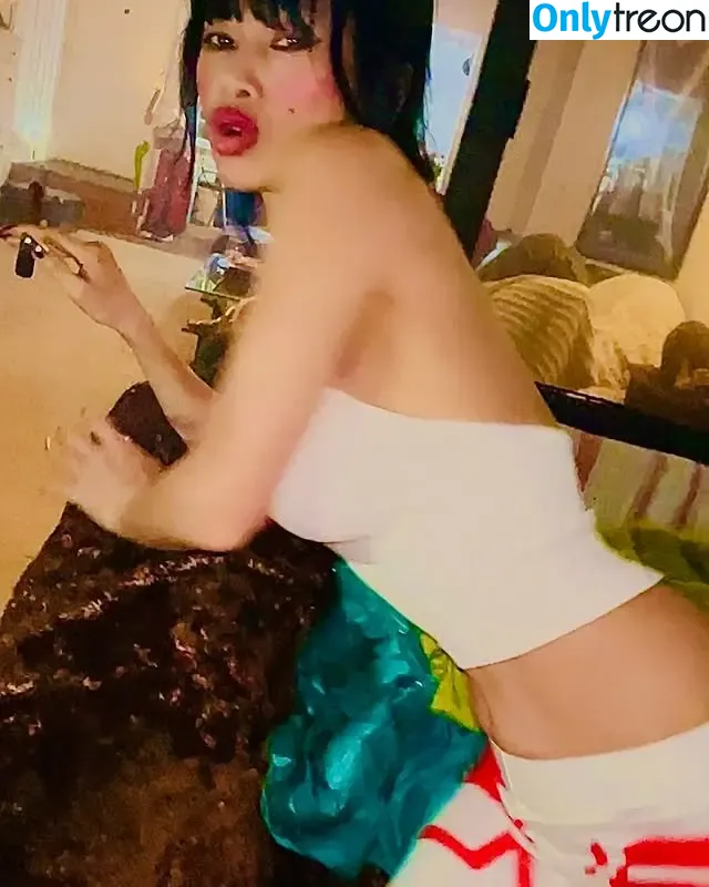 Bai Ling nude photo #1098 (iambailing)