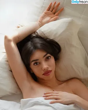  nude photo #0001