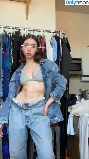  nude photo #0005
