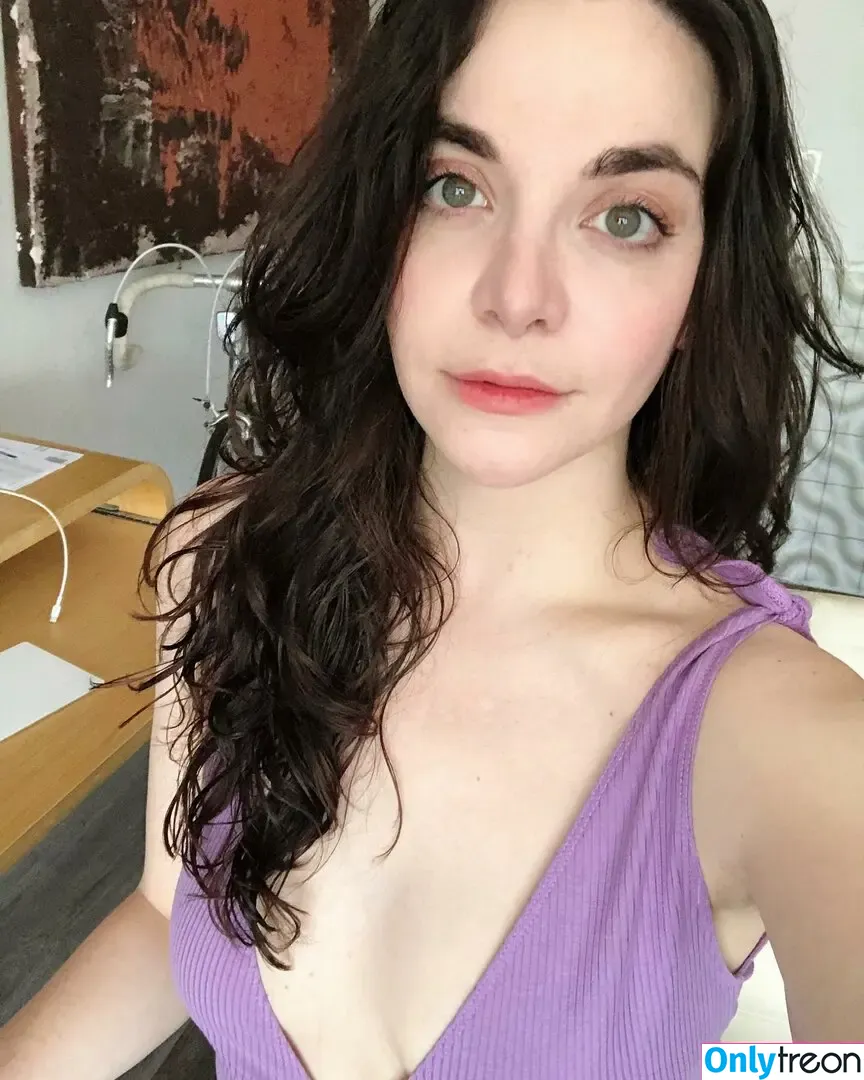 Bailey Meyers nude photo #0022 (bailienvspredator)