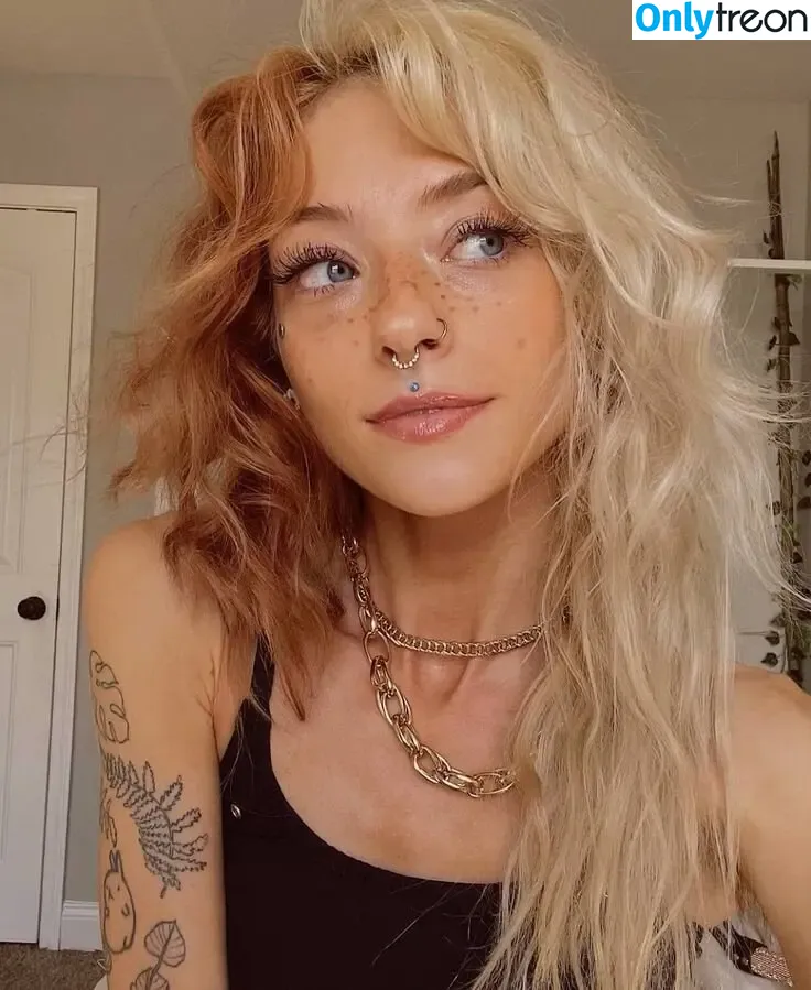 Bambi Sage nude photo #0001 (inbedwithbambi)