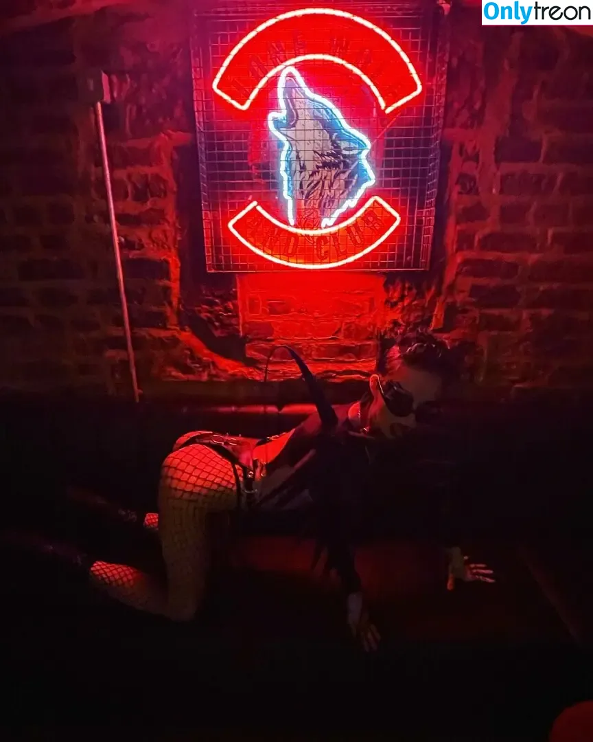 Bambi Thug nude photo #0015 (bambiethug / cocostrokes1)
