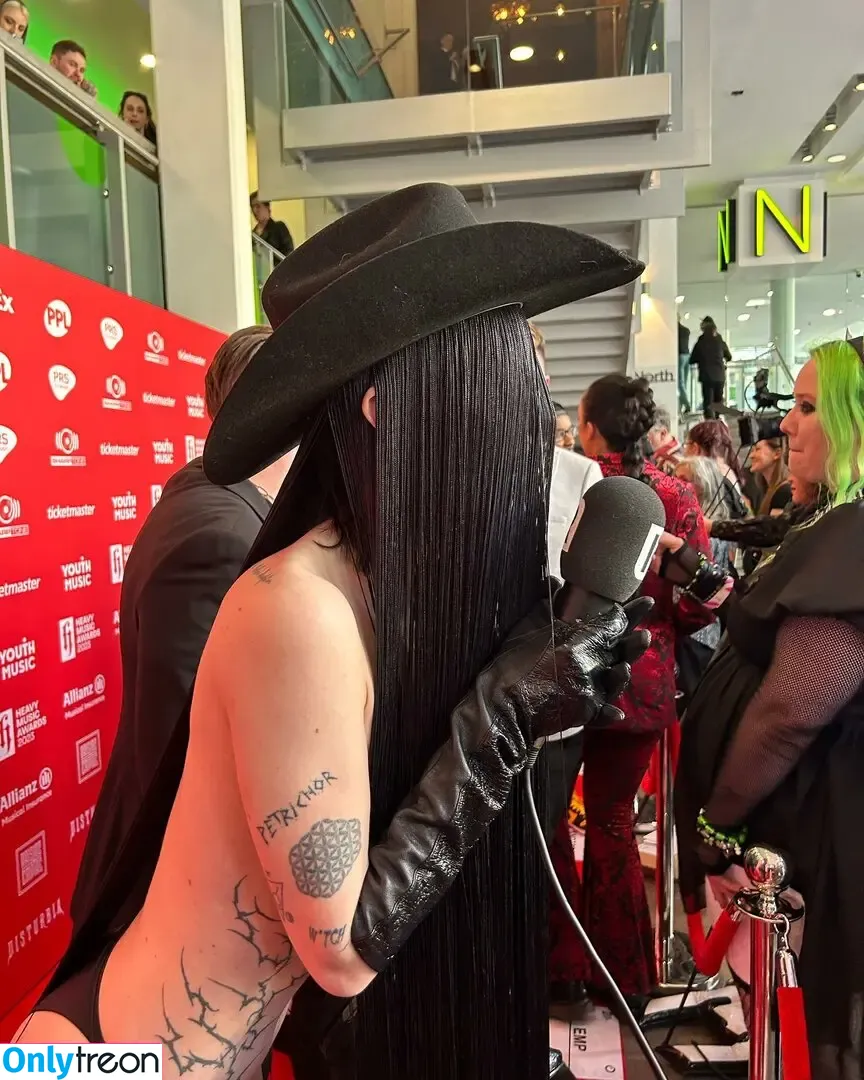 Bambi Thug nude photo #0022 (bambiethug / cocostrokes1)