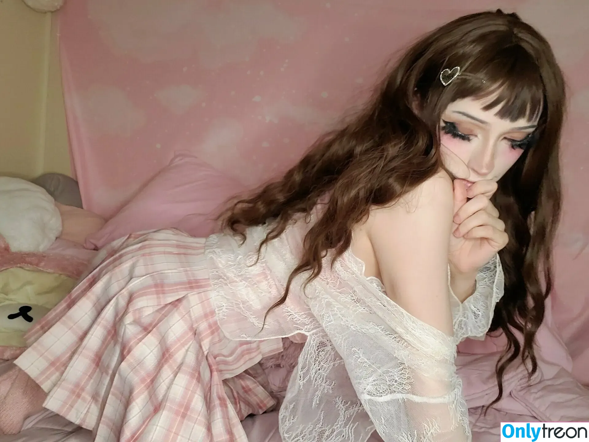 Bambi Valentine nude photo #0001 (little_lost_doe / lostlildoe)